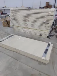 PORTE EN MDF ET BOIS ROUGE prix d'usine 