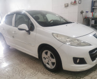 voitures-peugeot-207-2013-oum-el-bouaghi-algerie