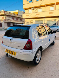 voitures-renault-clio-campus-2015-bye-nedroma-tlemcen-algerie