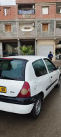 voitures-renault-clio-2-2000-bouinan-blida-algerie