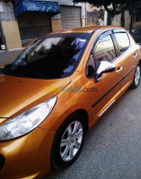 voitures-peugeot-207-2007-tipaza-algerie