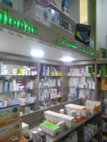 commerce-vente-vendeuse-en-pharmacie-khraissia-alger-algerie