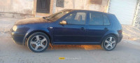 moyenne-berline-volkswagen-golf-4-2000-naama-algerie