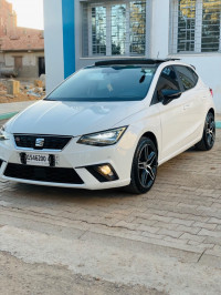 voitures-seat-ibiza-2018-hight-plus-tlemcen-algerie