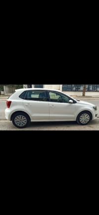 voitures-volkswagen-polo-2013-trendline-annaba-algerie