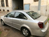 voitures-chevrolet-optra-4-portes-2011-bab-el-oued-alger-algerie