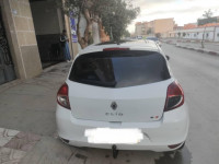 voitures-renault-clio-3-2011-night-and-day-bordj-bou-arreridj-algerie