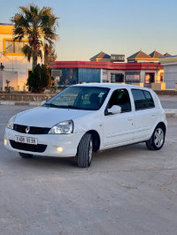 voitures-renault-clio-campus-2011-ouled-maaref-medea-algerie