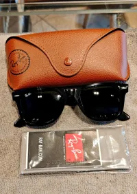 Ray-Ban wayfarer 