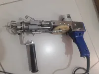 Tufting gun آلة صناعة الزرابي