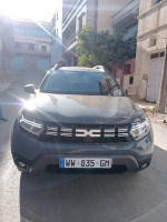 voitures-dacia-duster-2024-extreme-gold-mascara-algerie