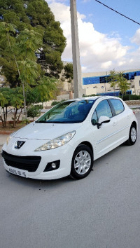 voitures-peugeot-207-2013-ain-beida-oum-el-bouaghi-algerie