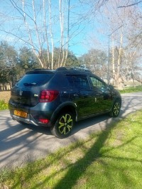 سيارات-dacia-sandero-2017-stepway-عين-طاية-الجزائر