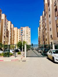 شقة-كراء-3-غرف-الجزائر-عين-بنيان