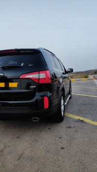 voitures-kia-sorento-2014-4x4-tlemcen-algerie