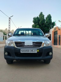 شاحنة-toyota-hilux-2015-مستغانم-الجزائر