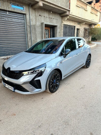 voitures-renault-clio5-alpine-2024-bethioua-oran-algerie