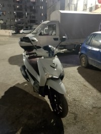 دراجات-نارية-وسكوترات-sym-hd300-2024-القبة-الجزائر
