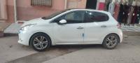 voitures-peugeot-208-2014-allure-hennaya-tlemcen-algerie