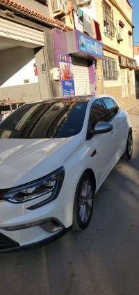 voitures-renault-megane-4-2019-gt-line-mostaganem-algerie