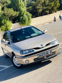 voitures-renault-laguna-1-1995-ain-azel-setif-algerie