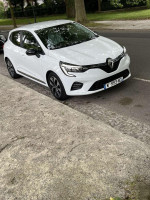 voitures-renault-clio-5-2023-evolution-algerie