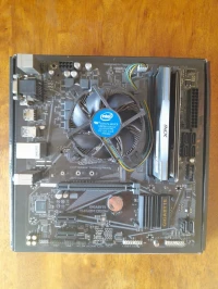 PACK PC Complet + Carte mere b460 + i3 10100 + 16 Go RAM + alimentation + Carte wifi/Bluetooth 