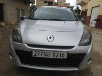 voitures-renault-clio-3-2012-night-and-day-alger-centre-algerie