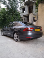 voitures-skoda-superb-2014-elegance-cheraga-alger-algerie