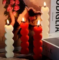 Bougie coeur en pilier 