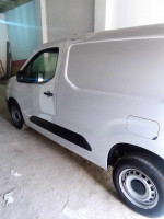 voitures-fiat-doblo-2024-mila-algerie