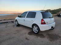 voitures-renault-clio-campus-2013-bye-boumerdes-algerie