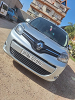 voitures-renault-kangoo-2021-soumaa-blida-algerie