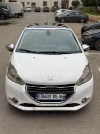 voitures-peugeot-208-2015-allure-bordj-el-kiffan-alger-algerie