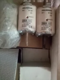 Fusibles BT à couteau