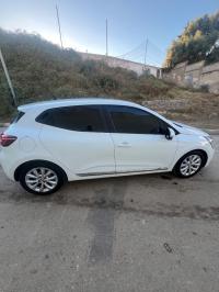 cars-renault-clio-5-2021-business-alger-centre-algeria