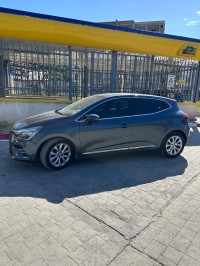 voitures-renault-clio-5-2021-intens-bejaia-algerie