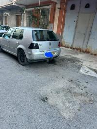 سيارات-volkswagen-golf-4-2002-أوزلاقن-بجاية-الجزائر