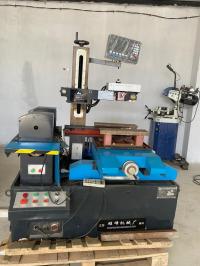 صناعة-و-تصنيع-machine-cnc-electroerosion-a-fil-wire-cut-edm-xtongfeng-dk28-vendre-العطف-غرداية-الجزائر