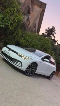 voitures-volkswagen-golf-8-2021-first-edition-bouzareah-alger-algerie
