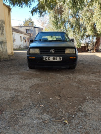 voitures-volkswagen-jetta-1990-ouzera-medea-algerie