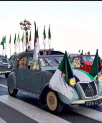 voitures-citroen-2-cv-1963-kouba-alger-algerie