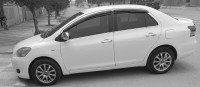 voitures-toyota-yaris-sedan-2009-sd-23-laghouat-algerie