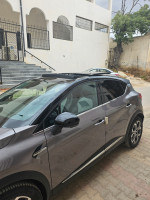 voitures-renault-captur-2023-souk-ahras-algerie