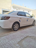 voitures-peugeot-301-2013-laghouat-algerie