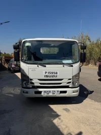 Izuzu NPR 71 2025