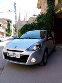 voitures-renault-clio-3-2012-night-and-day-souk-ahras-algerie