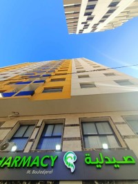 شقة-كراء-3-غرف-وهران-الجزائر