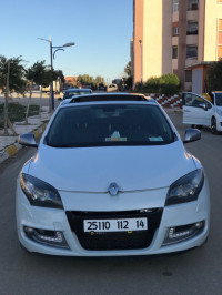 voitures-renault-megane-3-cc-2012-layoune-tissemsilt-algerie