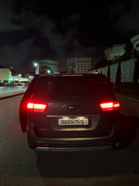 voitures-kia-carnival-2015-dar-el-beida-alger-algerie